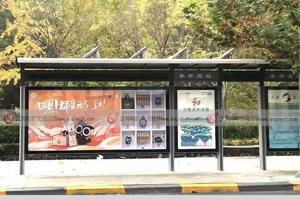 材質(zhì)與樣式是決定候車(chē)亭價(jià)格的重要因素