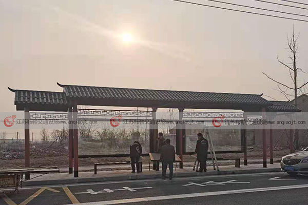 候車(chē)亭燈箱廠(chǎng)家